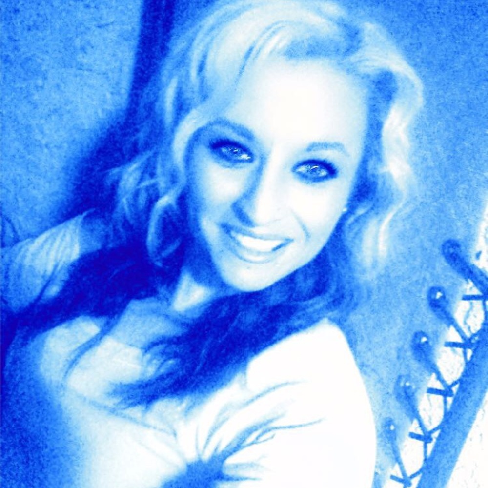 Meet your Posher, Dakota